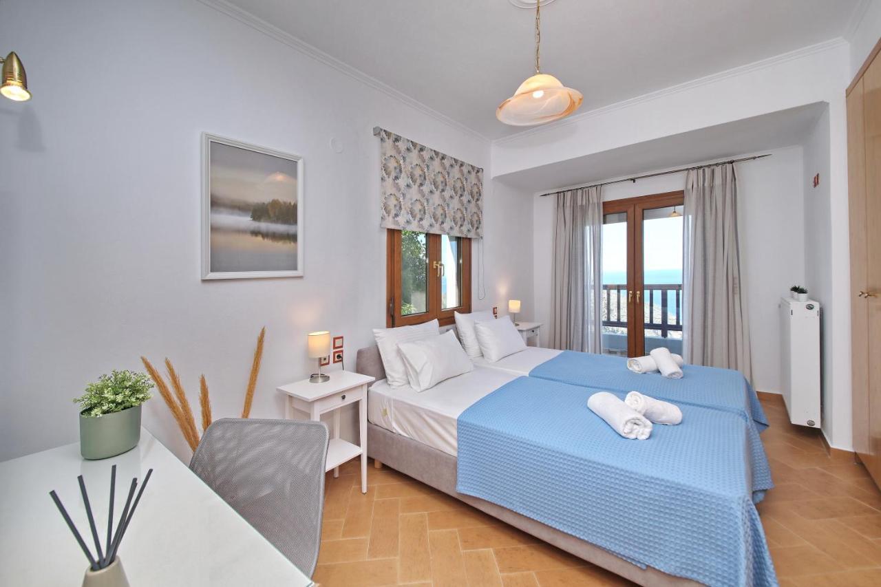 Villa Margini, Aegean Views , Pool Villa, Skopelos Eksteriør billede