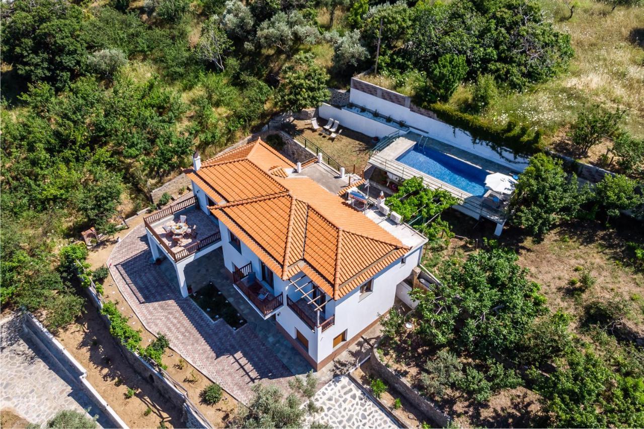 Villa Margini, Aegean Views , Pool Villa, Skopelos Eksteriør billede